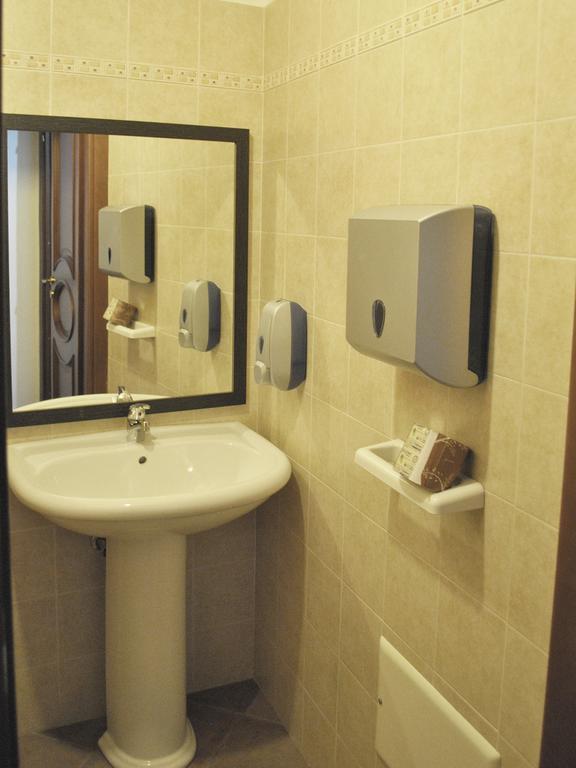 Red Hotel Sant'Elia ซานตากาตา ดี มิลลิเตลโล ห้อง รูปภาพ