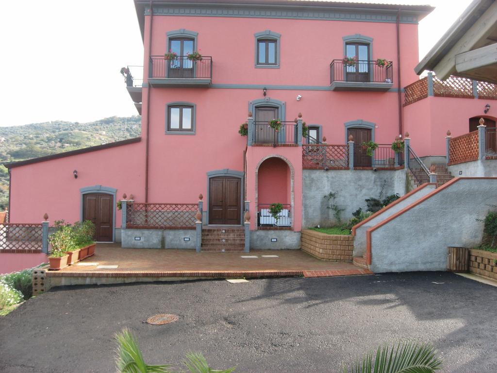 Red Hotel Sant'Elia ซานตากาตา ดี มิลลิเตลโล ภายนอก รูปภาพ