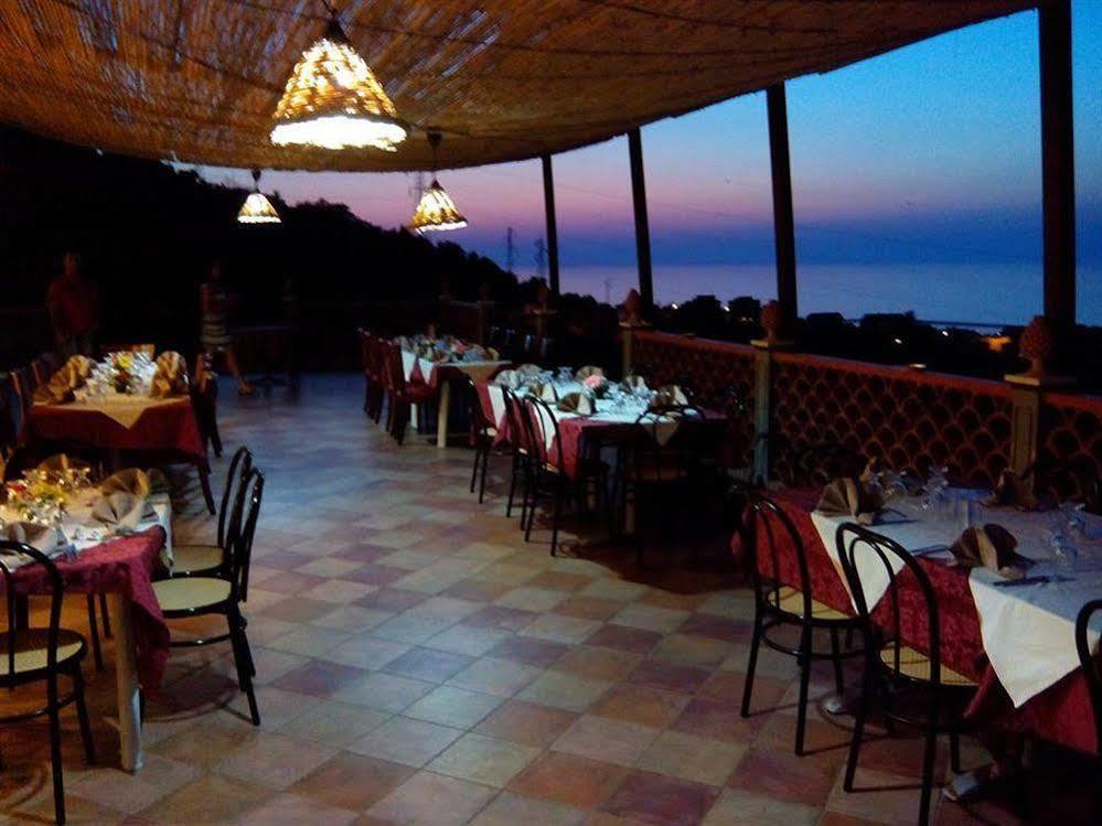 Red Hotel Sant'Elia ซานตากาตา ดี มิลลิเตลโล ภายนอก รูปภาพ